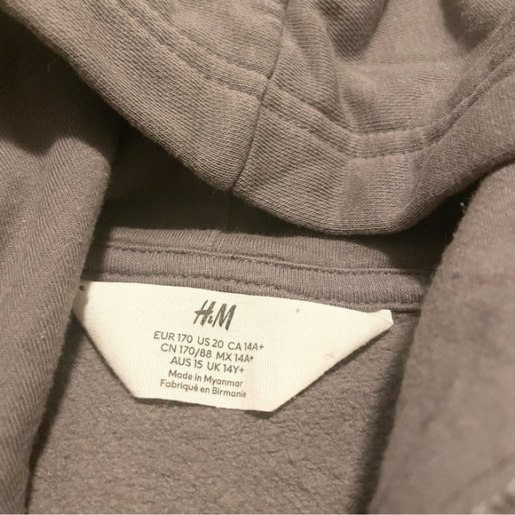 H&M Santa Was Here Christmas Youth Pullover Size 20 (14 Years) - Picture 9 of 16